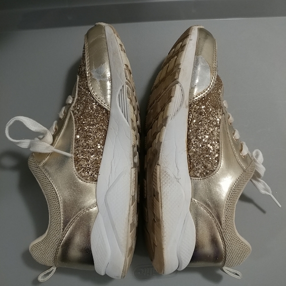 🎉HOST PICK🎉Children's Place Gold Glitter Sneakers Girls 5 - Picture 14 of 16